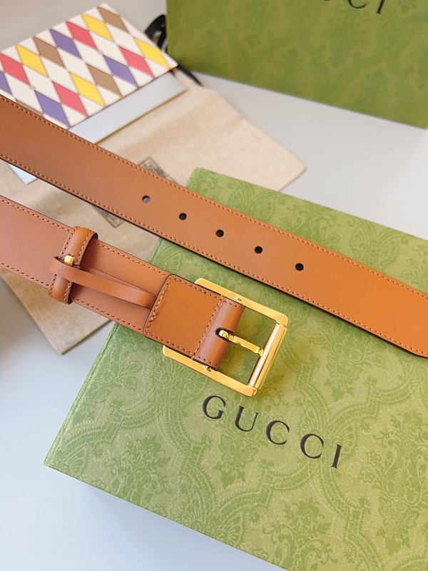 スーパーコピーグッチベルト内部構造